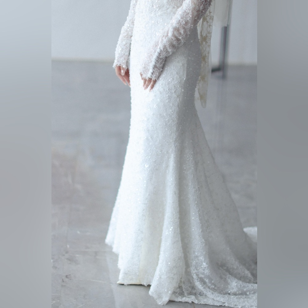 Martina Liana White Wedding Dress - 1860